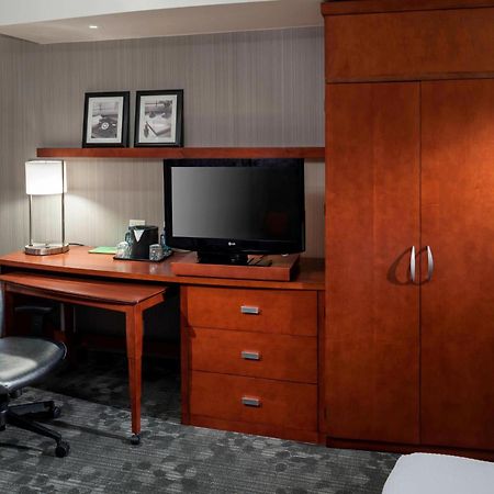 Courtyard By Marriott Seattle Kirkland Hotel Buitenkant foto
